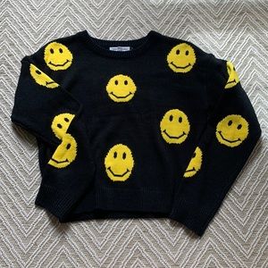 Cativo smiley face woman’s sweater • size x small